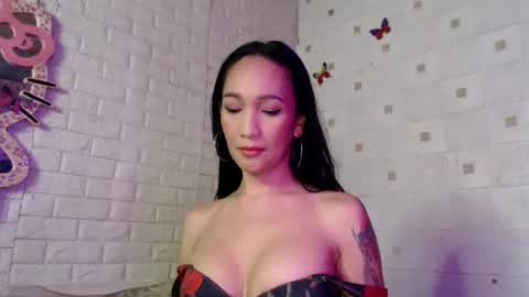 Katarena Latsveya online show from 3, 5, 2026
