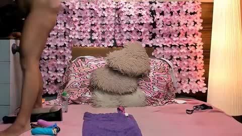 Snapshot of kittysprinklesx chatting on 12, 9, 2025 Kitty Sprinkles online show from 12, 9, 2025