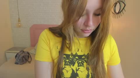  K I T T  Y  online show from 24, 4, 2026