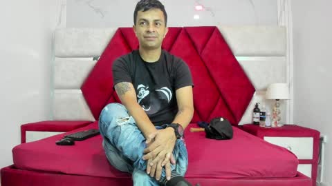 Luisa y Jairo online show from 6, 4, 2026