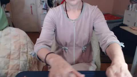 Snapshot of kiuminberry chatting on 16, 11, 2025 KiuminBerry online show from 16, 11, 2025