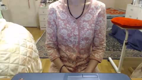 Snapshot of kiuminberry chatting on 26, 11, 2025 KiuminBerry online show from 26, 11, 2025