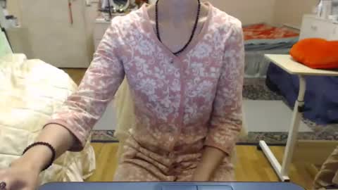 Snapshot of kiuminberry chatting on 30, 11, 2025 KiuminBerry online show from 30, 11, 2025