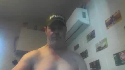 kiwiguy19773 online show from 27, 4, 2026