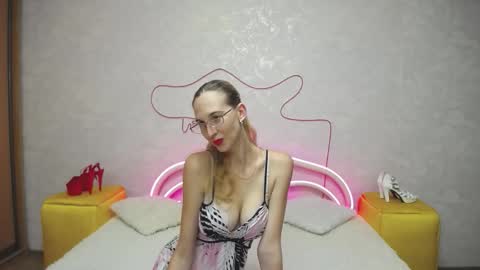 Klary online show from 5, 10, 2025