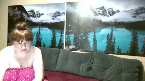 Snapshot of kleosnow chatting on 13, 5, 2026 Kleosnow online show from 13, 5, 2026