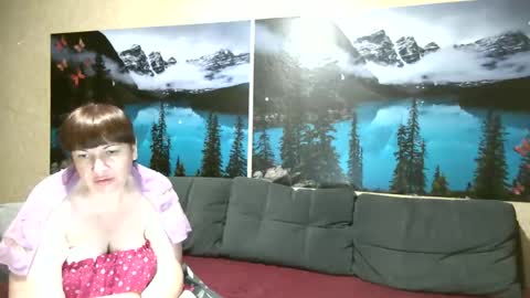 Snapshot of kleosnow chatting on 7, 6, 2026 Kleosnow online show from 7, 6, 2026