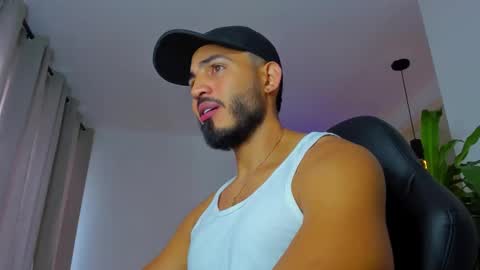 Snapshot of klinsmannwalton chatting on 20, 10, 2025 klinsmannwalton online show from 20, 10, 2025