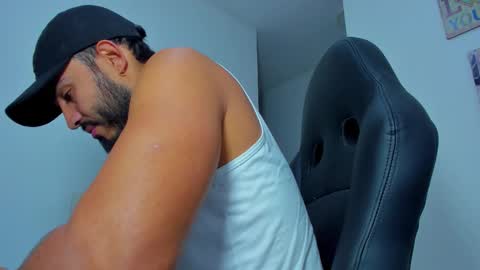 Snapshot of klinsmannwalton chatting on 15, 11, 2025 klinsmannwalton online show from 15, 11, 2025