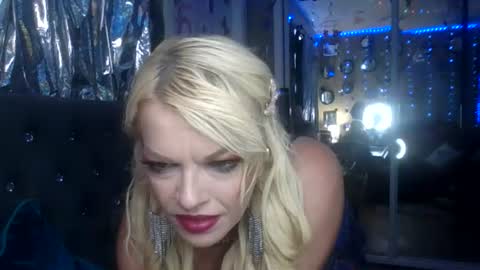 Kloie Kitty online show from 1, 7, 2026