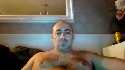 Snapshot of knickerwhipper chatting on 11, 1, 2026 knickerwhipper online show from 11, 1, 2026