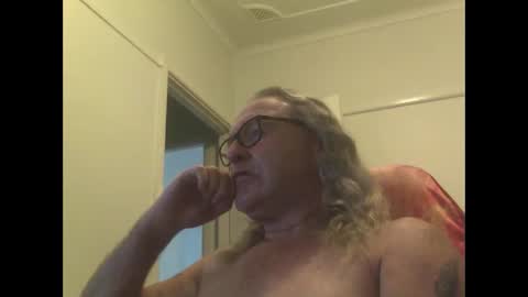 Snapshot of knobout chatting on 21, 12, 2025 knobout online show from 21, 12, 2025