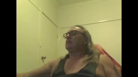 Snapshot of knobout chatting on 11, 3, 2026 knobout online show from 11, 3, 2026