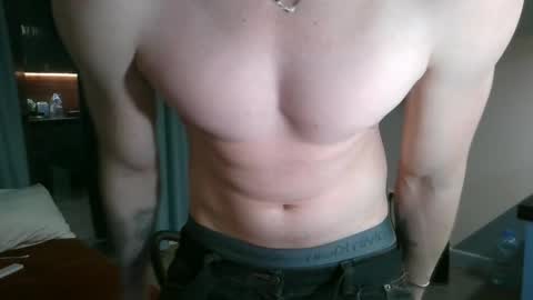 Adam online show from 15, 4, 2026