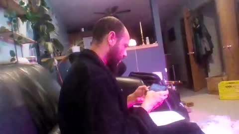 Snapshot of kofigardner chatting on 17, 12, 2024 A Dick Ting online show from 17, 12, 2024