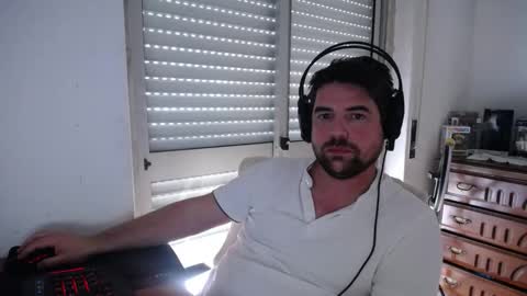 Snapshot of kohaynewbie chatting on 27, 5, 2026 Mr. K vback to action online show from 27, 5, 2026