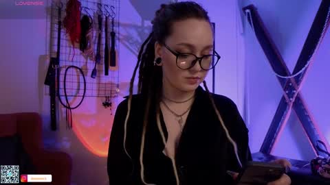 Snapshot of koracrosbie chatting on 3, 2, 2025 Kora TG channel online show from 3, 2, 2025