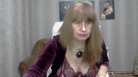 Snapshot of koroleva70 chatting on 18, 12, 2024 VIKA online show from 18, 12, 2024
