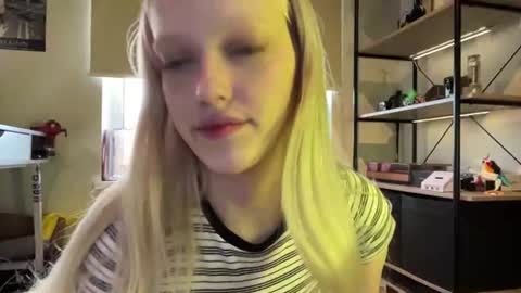 Snapshot of kortneyhiedeman chatting on 22, 6, 2026 Ariela online show from 22, 6, 2026