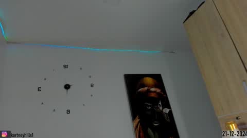 Kortneyhills - Aries online show from 22, 12, 2024