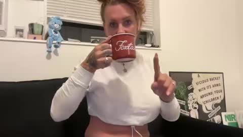 koyoteej online show from 20, 2, 2026