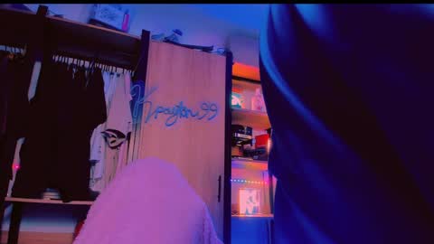 Khloe online show from 22, 4, 2026