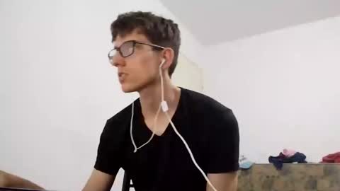 Snapshot of kpo10 chatting on 15, 2, 2025 Facu online show from 15, 2, 2025