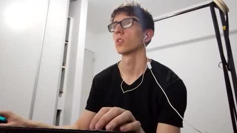 Facu online show from 9, 3, 2026