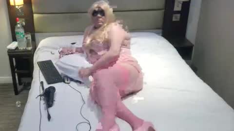 Snapshot of krazeholly42 chatting on 13, 3, 2026 krazeholly42 online show from 13, 3, 2026