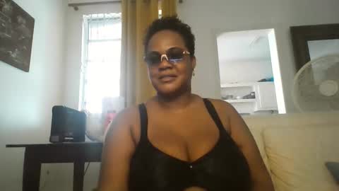 KreamyCherry online show from 4, 10, 2025