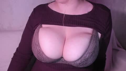 KrisRus online show from 18, 10, 2025