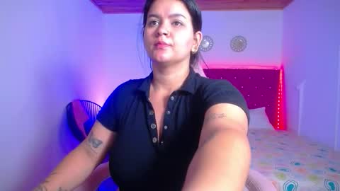 kriss_sweetboobs online show from 16, 12, 2025