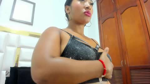 Snapshot of krissbrown_1 chatting on 12, 5, 2026 KRISSBROWN 1 online show from 12, 5, 2026