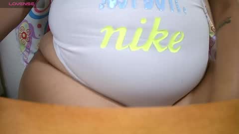 krissone online show from 24, 4, 2026