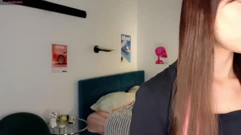Snapshot of krisss__kisss chatting on 4, 6, 2026 Kriss online show from 4, 6, 2026