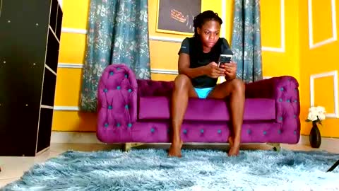 Thaterotic woman online show from 12, 2, 2025