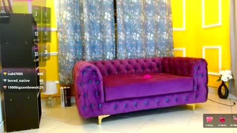 Thaterotic woman online show from 16, 2, 2025