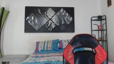 Snapshot of krissyyts chatting on 28, 9, 2025 Andrea online show from 28, 9, 2025