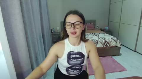 twitter    Annemarye 23 online show from 20, 6, 2026