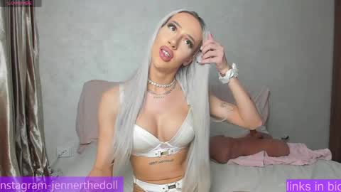 Kris the doll online show from 11, 3, 2026