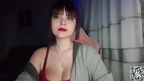 Snapshot of kristibloom chatting on 25, 9, 2025 Christie online show from 25, 9, 2025