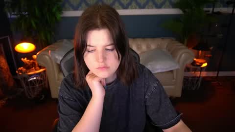 kristifoxy online show from 8, 6, 2026