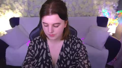 kristifoxy online show from 12, 6, 2026