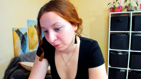 Snapshot of kristina_sosexy chatting on 5, 11, 2025 Christina online show from 5, 11, 2025