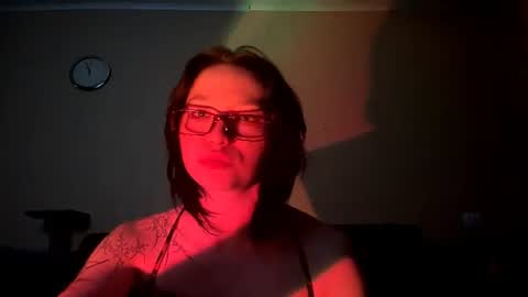 kristinaetoile online show from 26, 7, 2026