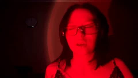 kristinaetoile online show from 28, 7, 2026