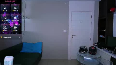 Snapshot of kristinaholland chatting on 5, 3, 2025 kristina online show from 5, 3, 2025