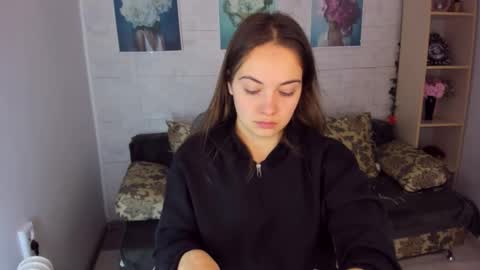 Kristina online show from 6, 1, 2025