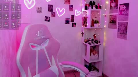 Snapshot of kristine_beauty chatting on 2, 5, 2026 Kristi online show from 2, 5, 2026