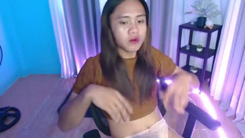 kristine_fox online show from 13, 5, 2026